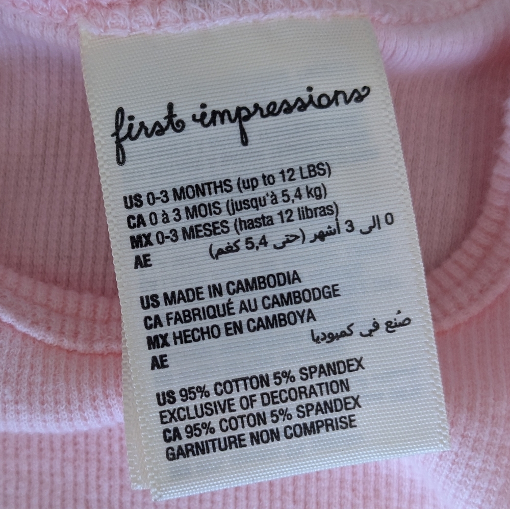 Pink Ruffled Baby Outfit - Picture 4 of 6